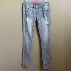 Dollhouse Skinny Jeans 5
Distressed Studs Stretch